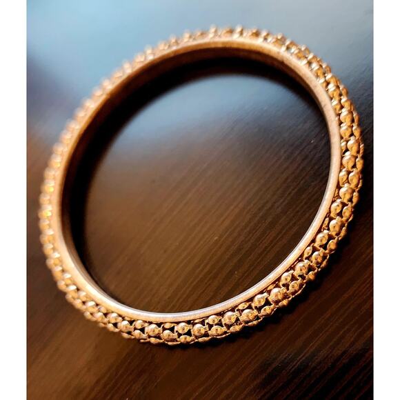 Vintage 1970s Gold Toned Bangle Bracelet, Retro Fashion Jewelry - Picture 3 of 4